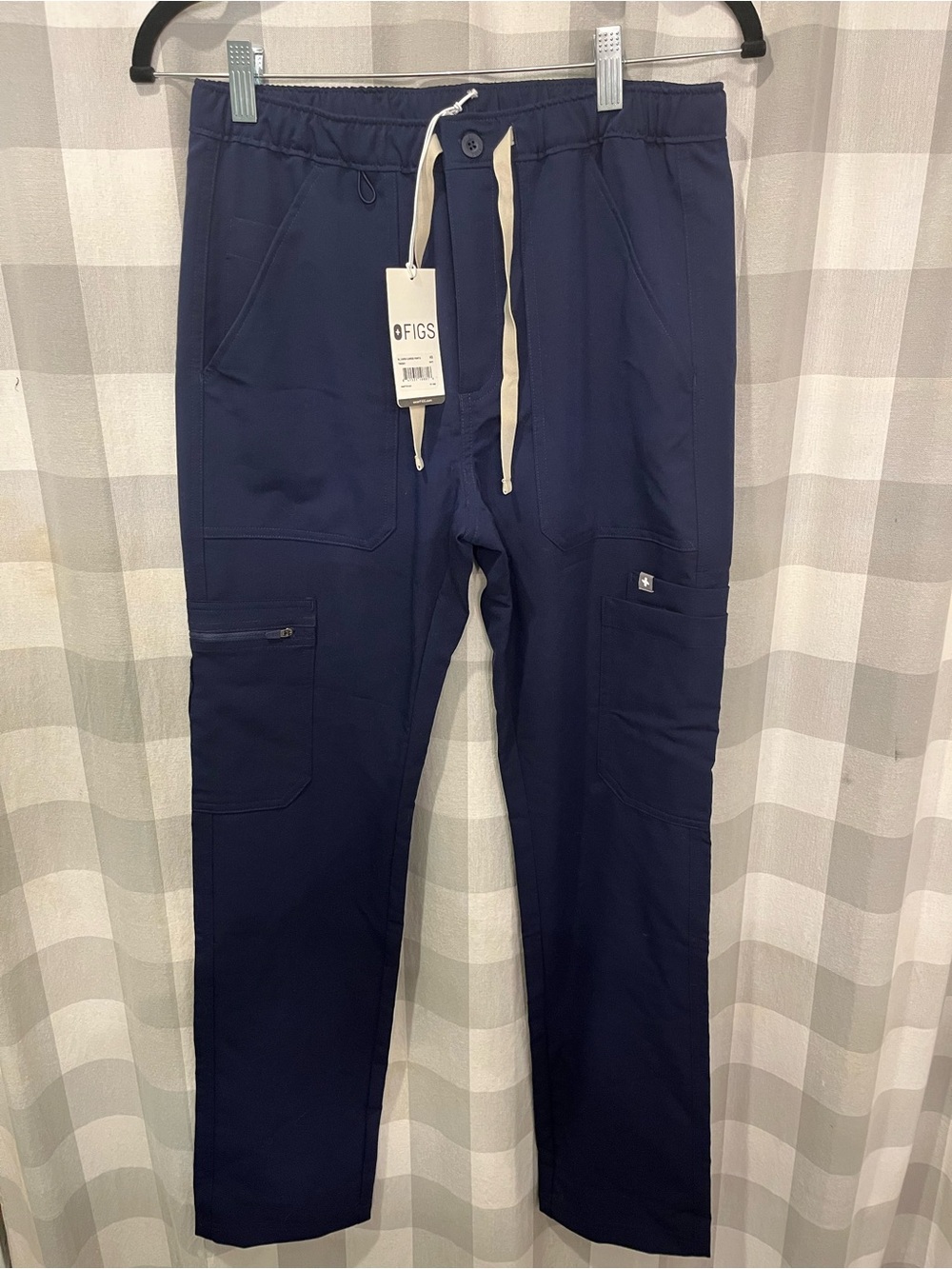 FIGS Men's Navy Cargo Jogger Pants